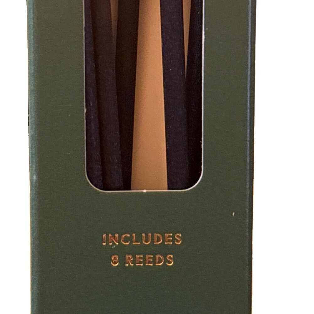Threshold Sleigh Ride Reed Green Luxury Reed Diffuser with Essential Oils 6oz - Picture 4 of 7
